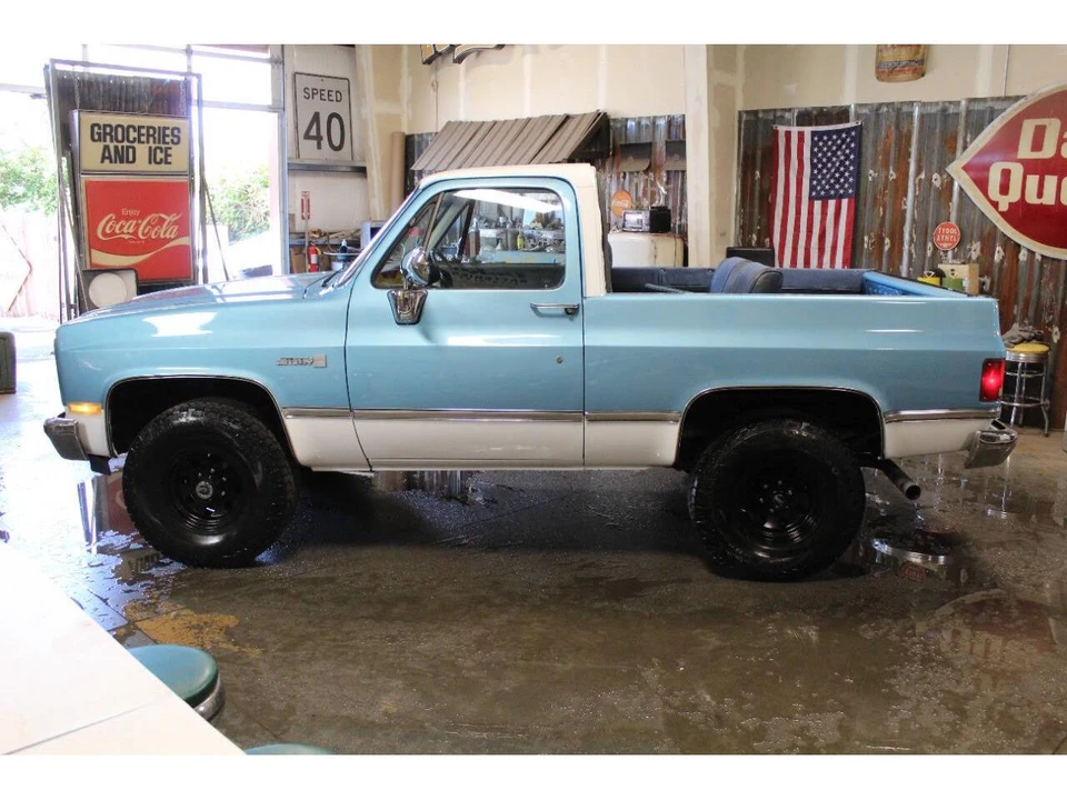1987 GMC Jimmy 2nd Gen - Image 10 of 31