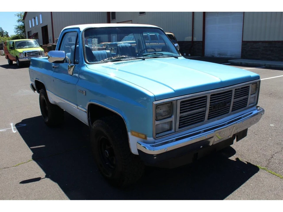 1987 GMC Jimmy 2nd Gen - Image 14 of 31