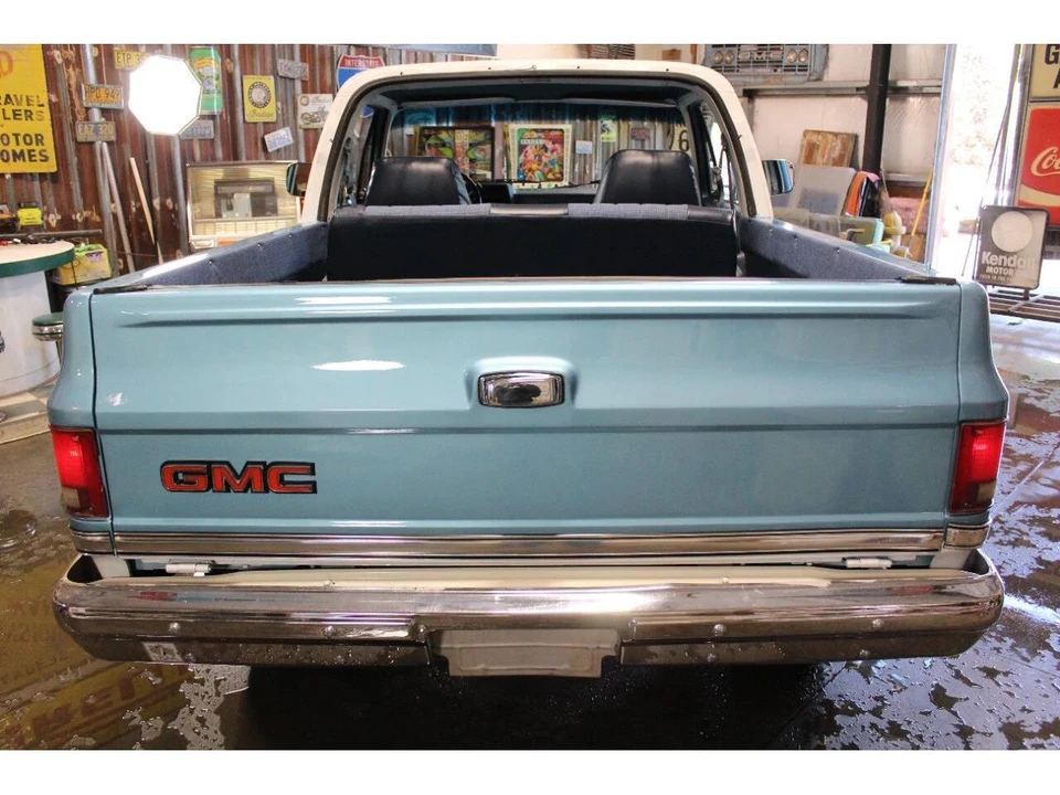 1987 GMC Jimmy 2nd Gen - Image 24 of 31