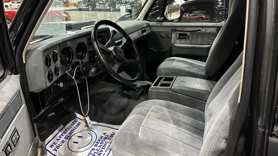 1987 GMC Jimmy 2nd Gen - Image 3 of 4