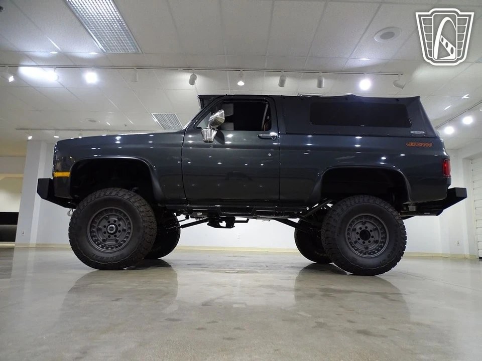 1987 GMC Jimmy 2nd Gen - Image 9 of 21