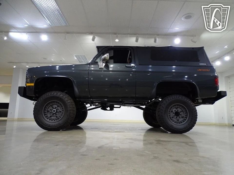 1987 GMC Jimmy 2nd Gen - Image 10 of 12