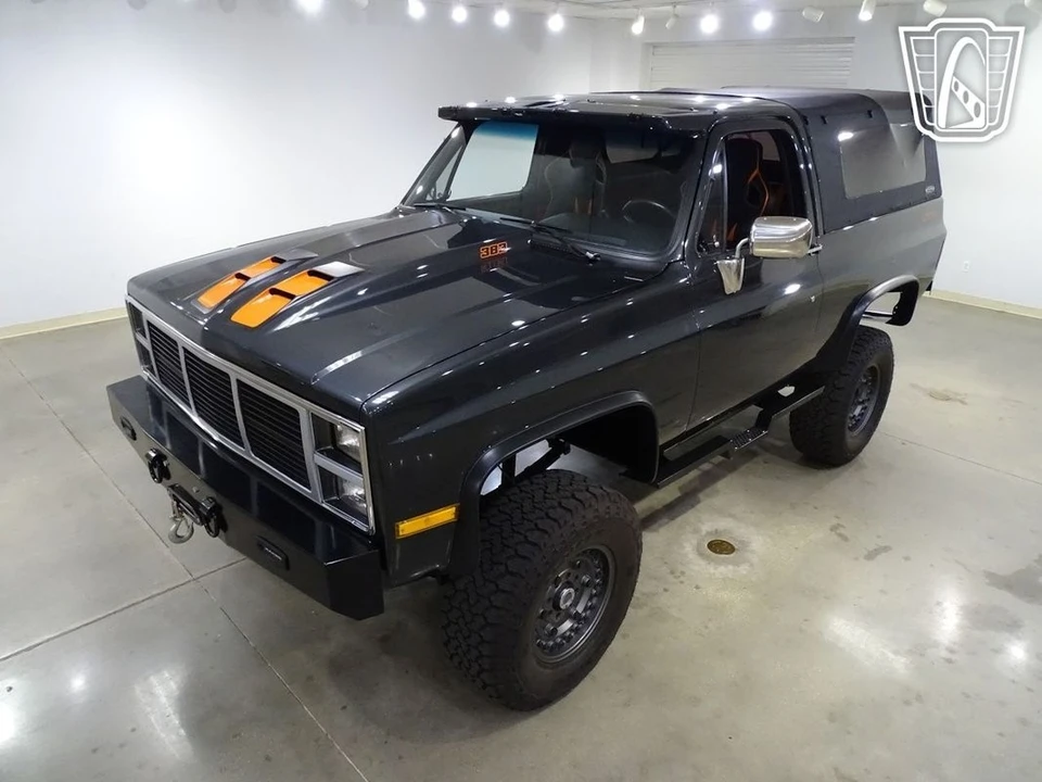 1987 GMC Jimmy 2nd Gen - Image 4 of 21