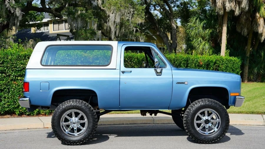 1987 GMC Jimmy 2nd Gen - Image 12 of 13