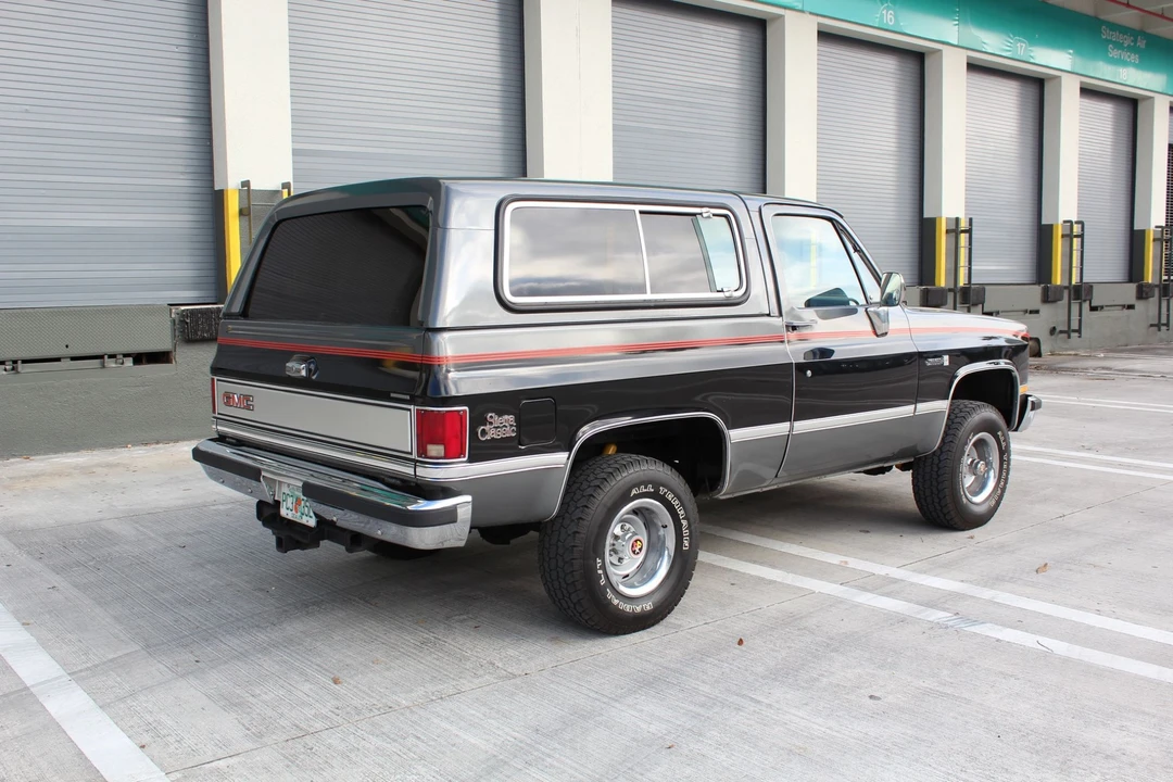 1987 GMC Jimmy 2nd Gen - Image 3 of 31