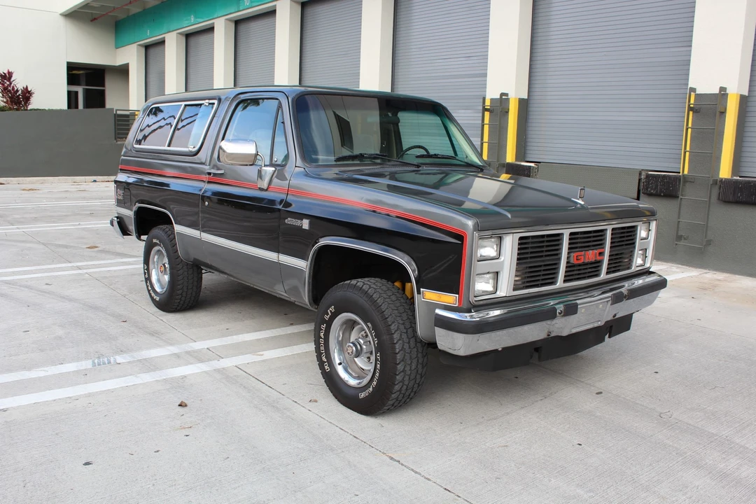 1987 GMC Jimmy 2nd Gen - Image 5 of 31