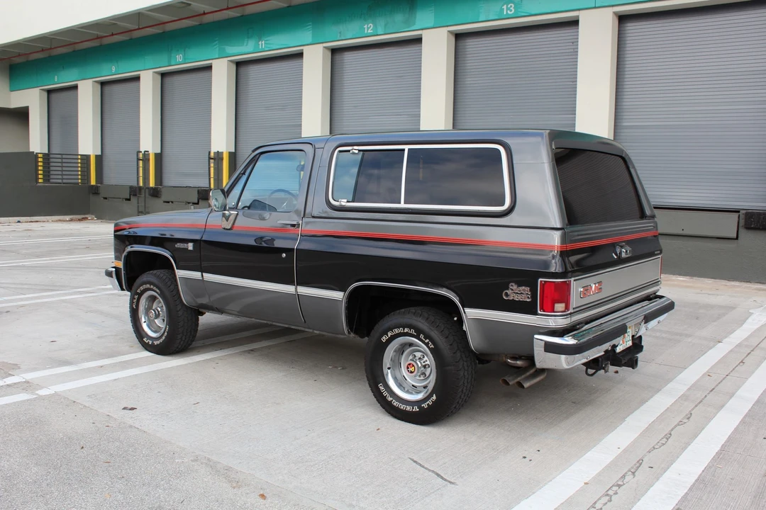 1987 GMC Jimmy 2nd Gen - Image 8 of 31
