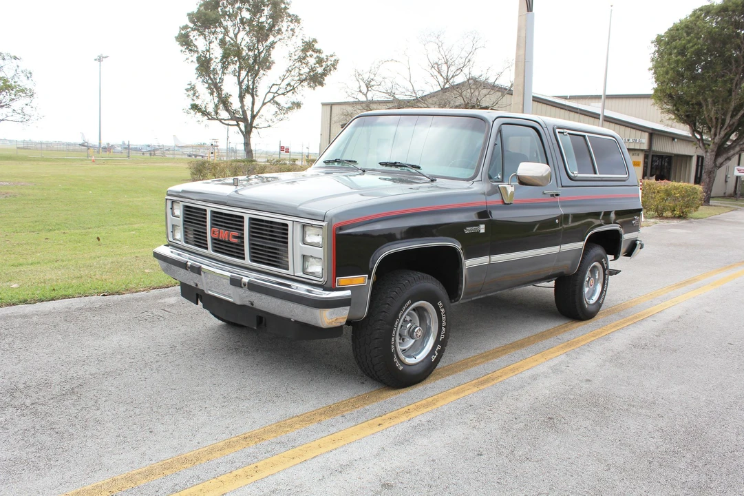 1987 GMC Jimmy 2nd Gen - Image 19 of 31