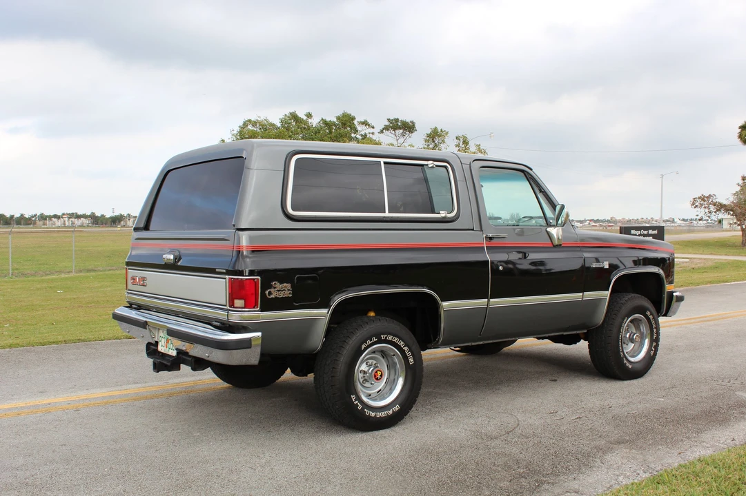 1987 GMC Jimmy 2nd Gen - Image 22 of 31