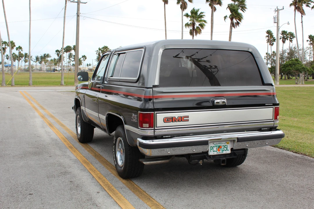 1987 GMC Jimmy 2nd Gen - Image 24 of 31