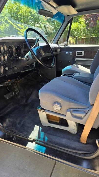 1987 GMC Jimmy 2nd Gen - Image 5 of 11