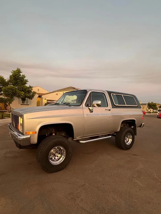 1987 GMC Jimmy 2nd Gen - Image 5 of 20