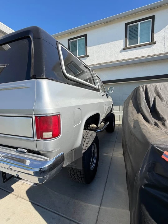 1987 GMC Jimmy 2nd Gen - Image 3 of 20