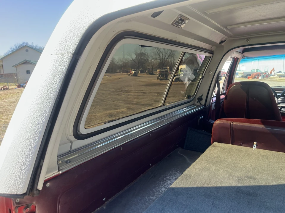 1987 GMC Jimmy 2nd Gen - Image 29 of 31