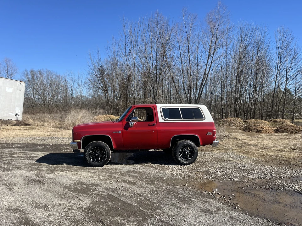 1987 GMC Jimmy 2nd Gen - Image 11 of 31