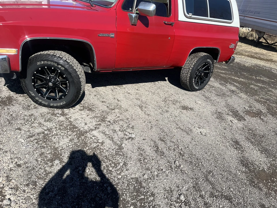1987 GMC Jimmy 2nd Gen - Image 14 of 31