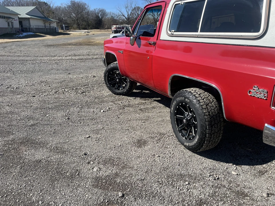 1987 GMC Jimmy 2nd Gen - Image 15 of 31