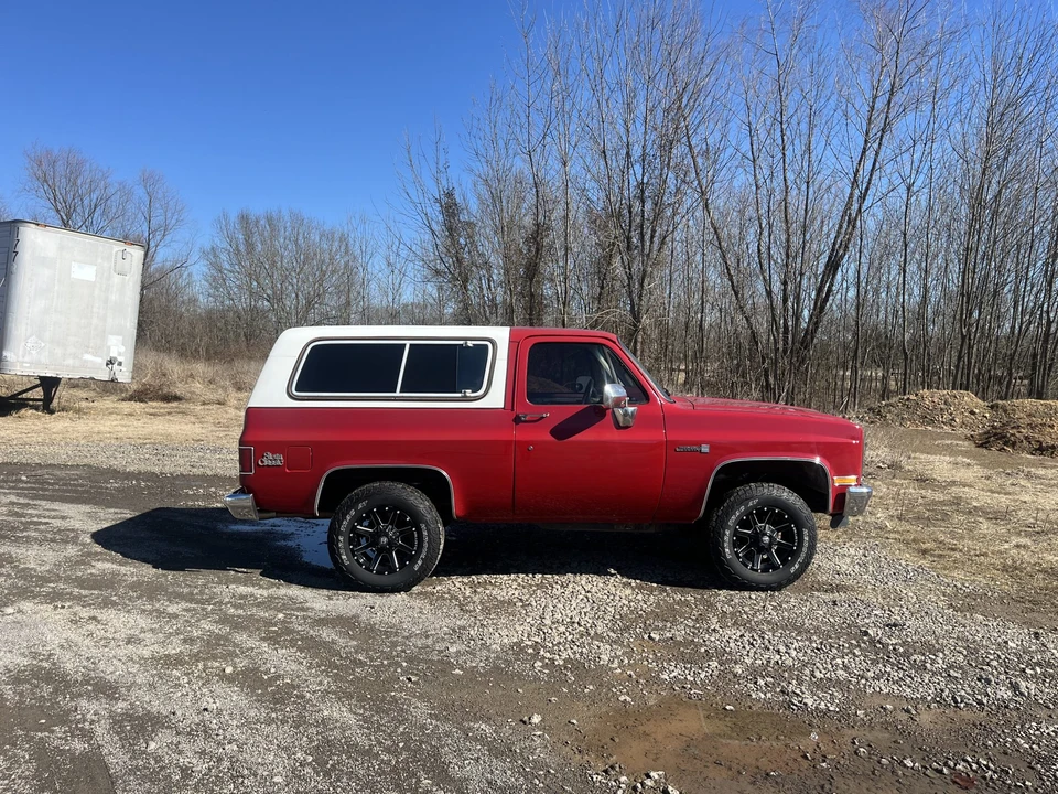 1987 GMC Jimmy 2nd Gen - Image 5 of 31