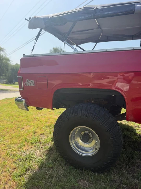 1987 GMC Jimmy 2nd Gen - Image 4 of 11