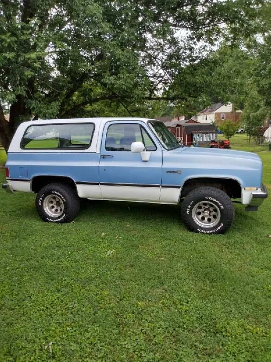 1987 GMC Jimmy 2nd Gen - Image 5 of 20