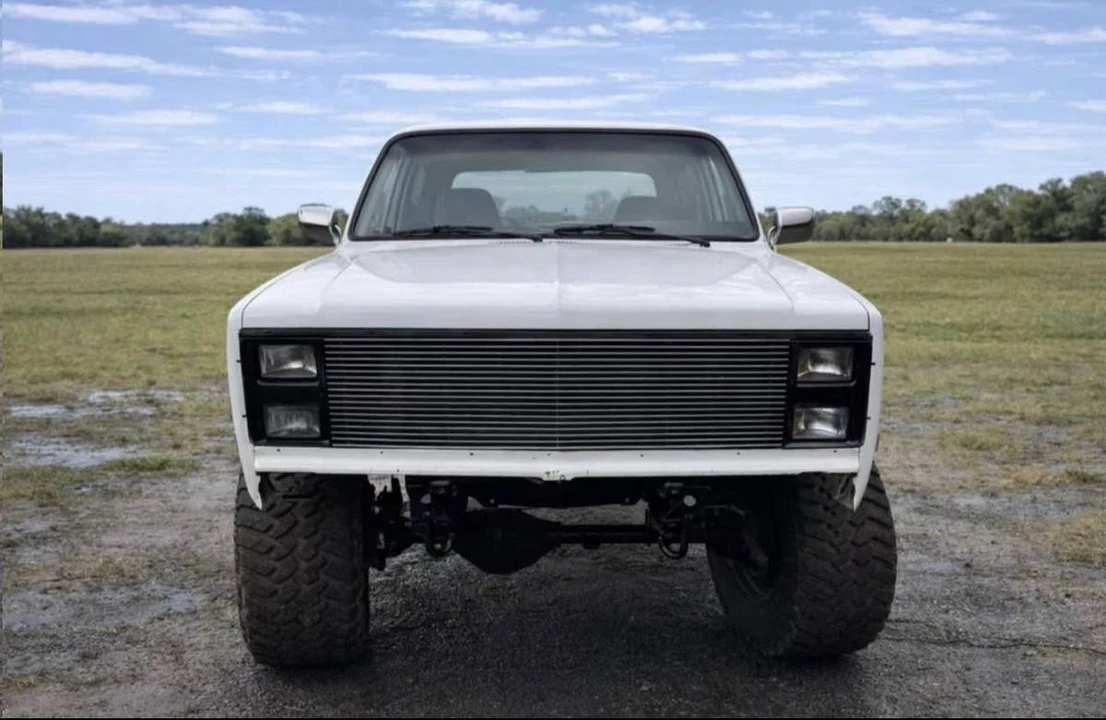 1987 GMC Jimmy 2nd Gen - Image 3 of 7