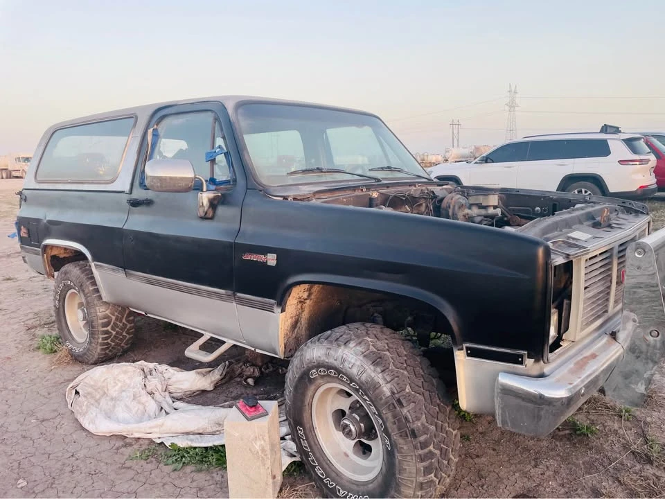 1987 GMC Jimmy 2nd Gen - Image 5 of 10