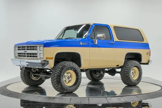 1987 GMC Jimmy Sierra 2D SUV 4WD