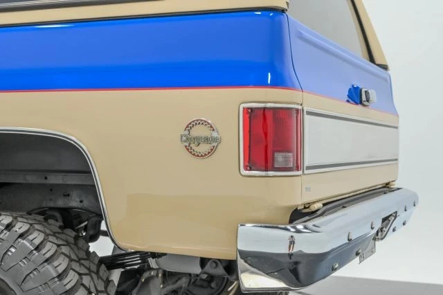 1987 GMC Jimmy 2nd Gen - Image 26 of 31