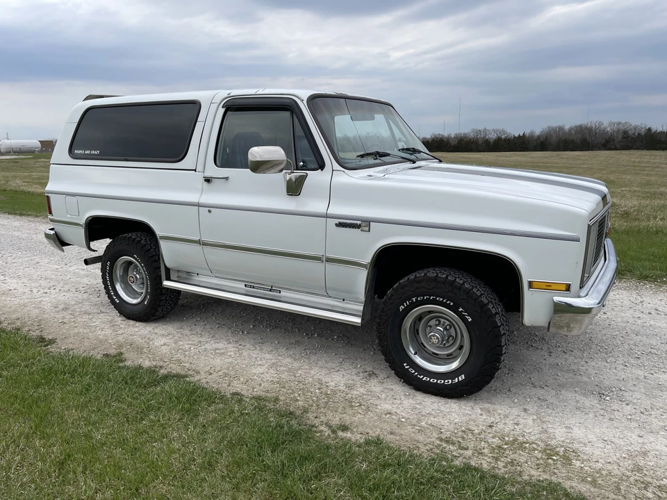 1987 GMC Jimmy 2nd Gen - Image 5 of 31