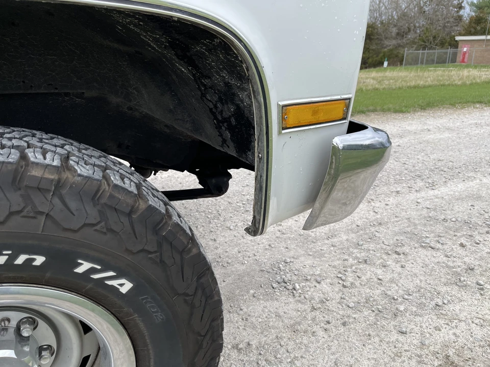 1987 GMC Jimmy 2nd Gen - Image 15 of 31