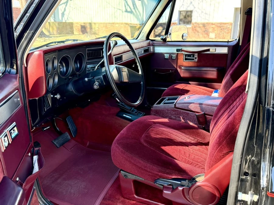 1987 GMC Jimmy 2nd Gen - Image 16 of 26
