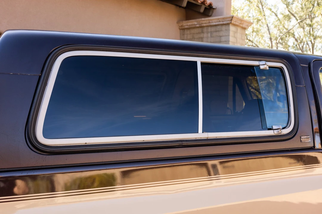 1987 GMC Jimmy 2nd Gen - Image 26 of 31