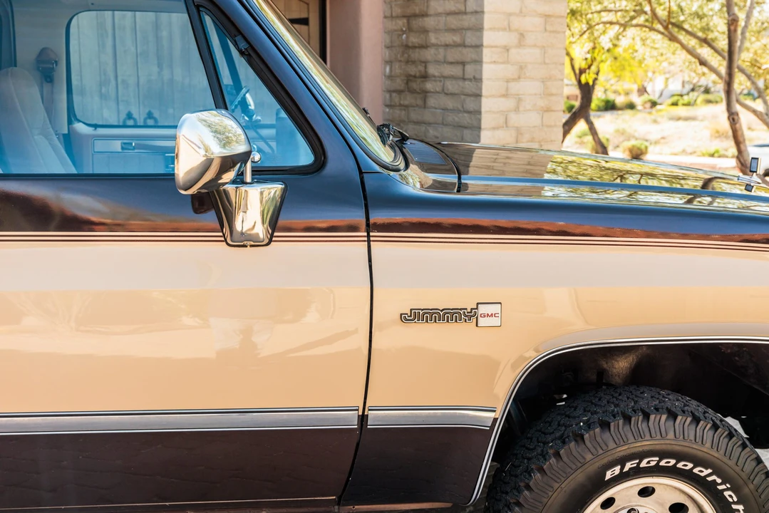 1987 GMC Jimmy 2nd Gen - Image 18 of 31