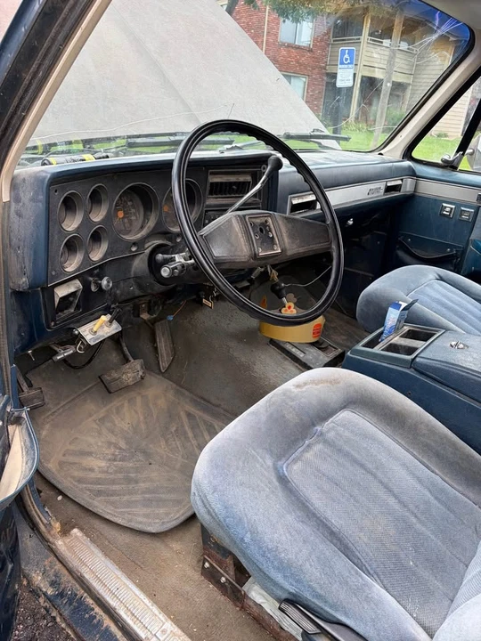 1987 GMC Jimmy 2nd Gen - Image 5 of 7