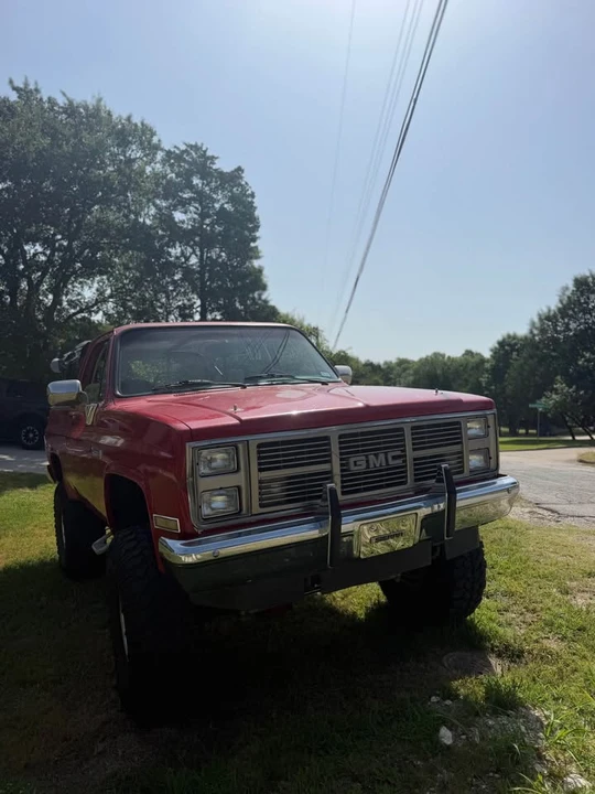 1987 GMC Jimmy 2nd Gen - Image 3 of 12