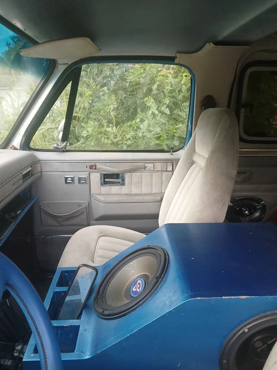 1987 GMC Jimmy 2nd Gen - Image 4 of 6