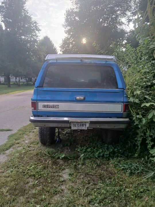 1987 GMC Jimmy 2nd Gen - Image 2 of 6