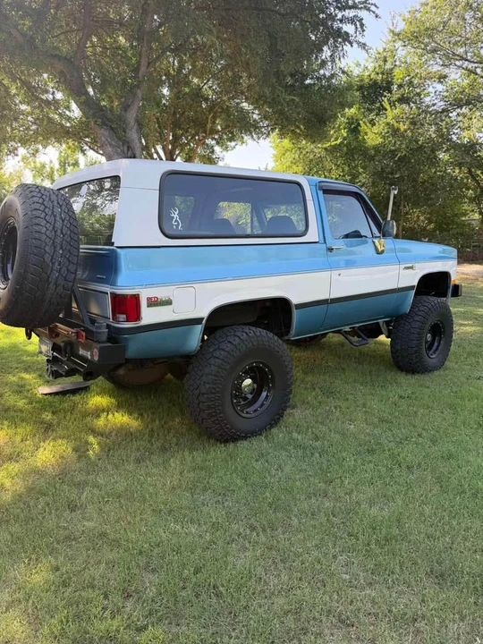 1987 GMC Jimmy 2nd Gen - Image 2 of 5