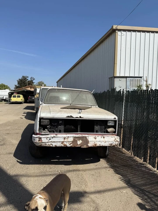 1987 GMC Jimmy 2nd Gen - Image 4 of 15