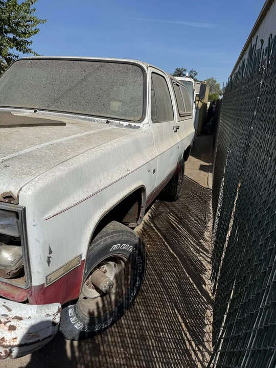 1987 GMC Jimmy 2nd Gen - Image 2 of 15