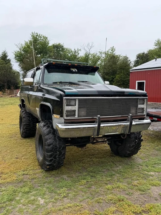 1987 GMC Jimmy 2nd Gen - Image 3 of 7