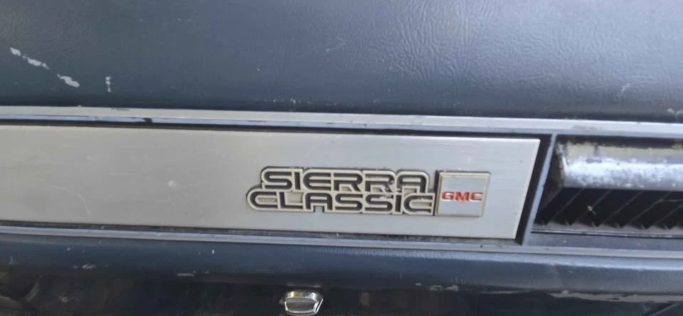 1987 GMC Jimmy 2nd Gen - Image 12 of 17