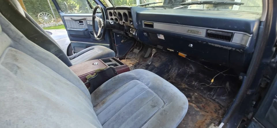 1987 GMC Jimmy 2nd Gen - Image 10 of 17
