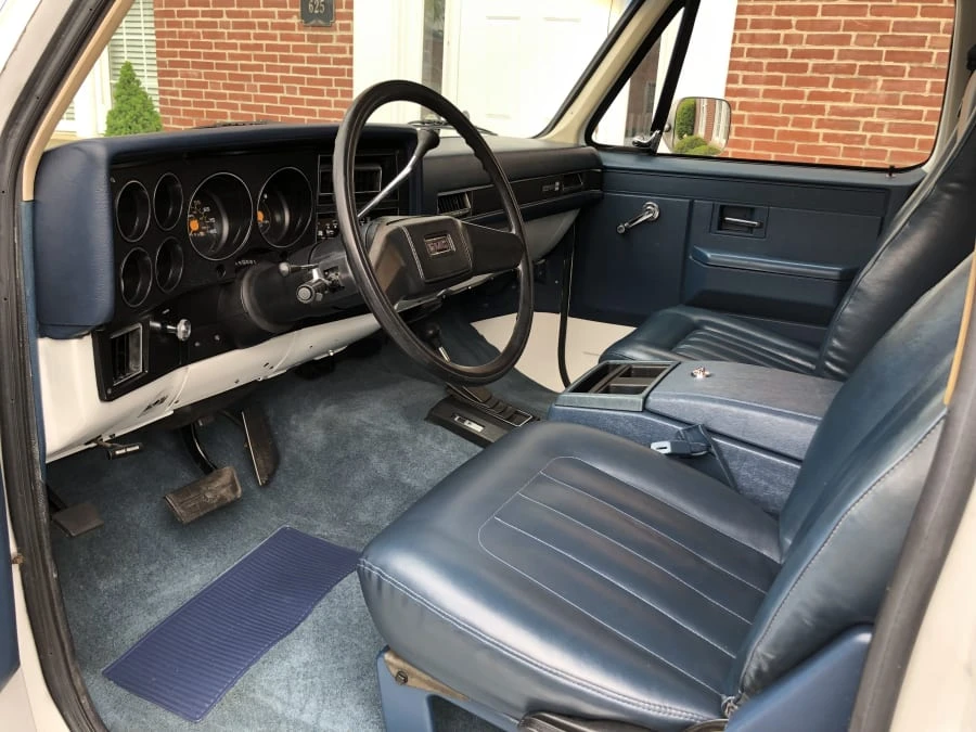 1987 GMC Jimmy 2nd Gen - Image 4 of 9