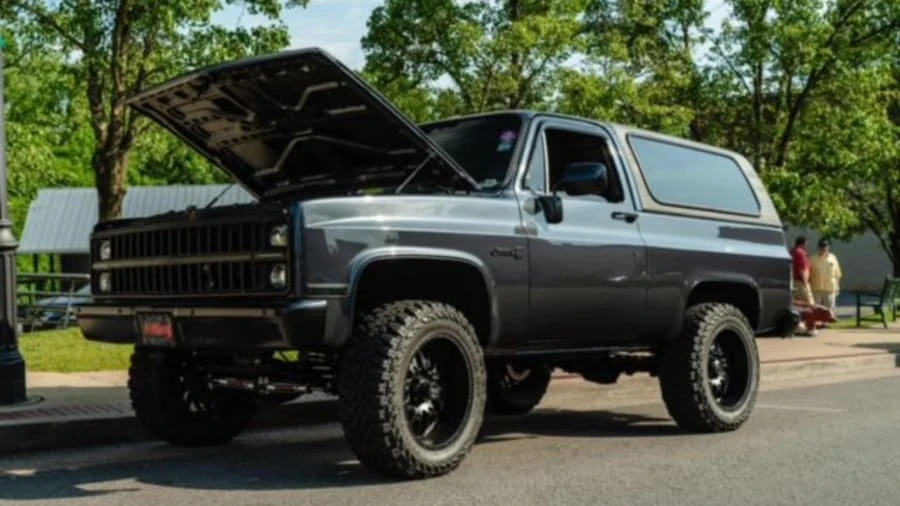 1987 GMC Jimmy 2nd Gen - Image 4 of 10