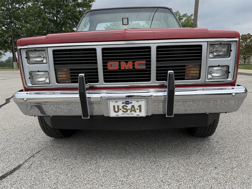 1987 GMC C/K 3rd Gen - Image 2 of 31