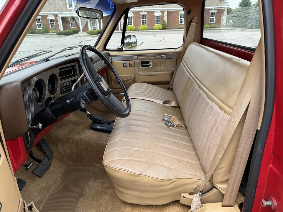 1987 GMC C/K 3rd Gen - Image 6 of 31