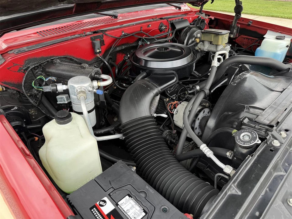 1987 GMC C/K 3rd Gen - Image 8 of 31