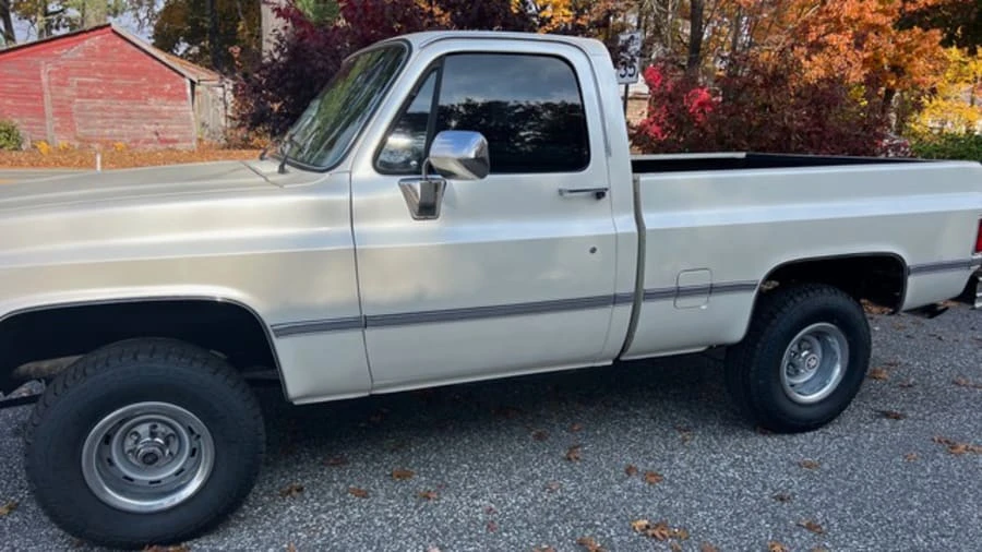 1987 GMC C/K 3rd Gen - Image 3 of 9