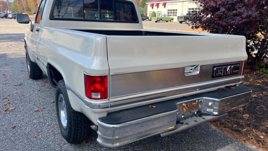 1987 GMC C/K 3rd Gen - Image 5 of 9